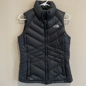 Women’s the North Face 550 puffer goose down vest, gray, size small